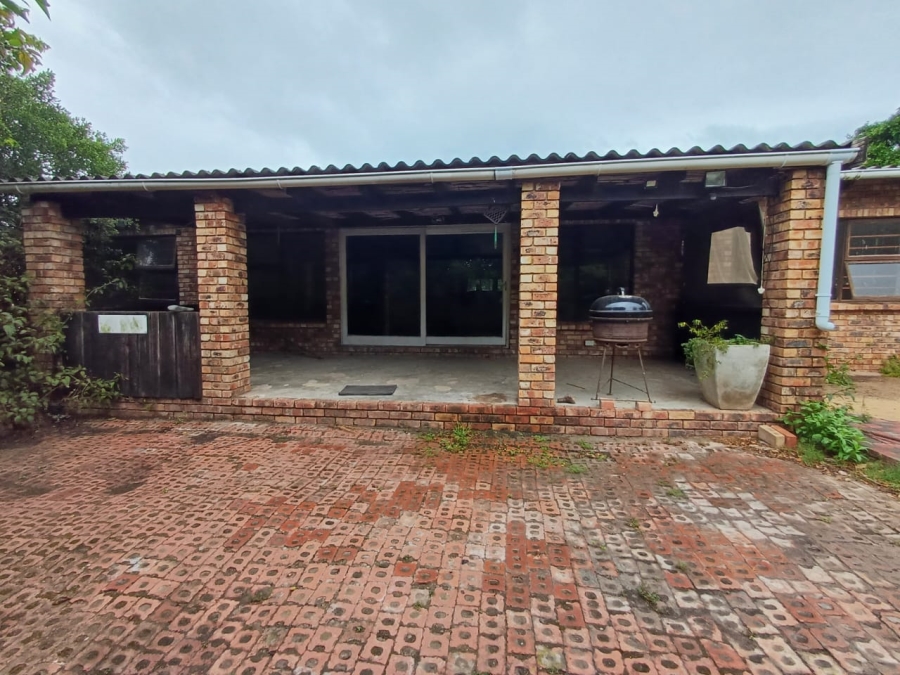 4 Bedroom Property for Sale in Kenton On Sea Eastern Cape